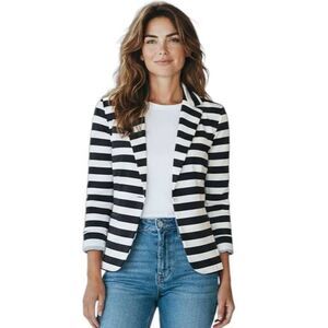NEIMAN MARCUS NAVY & WHITE STRIPE BLAZER SZ.2 EUC.